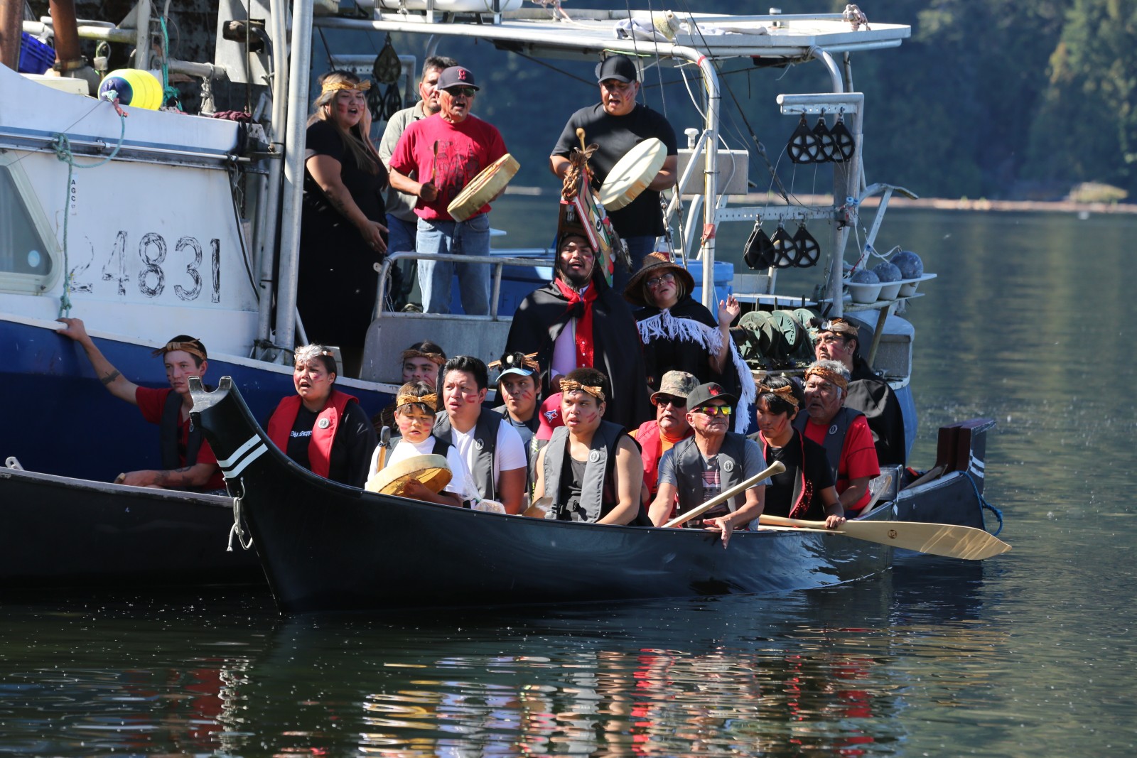 Crossterritorial canoe journey undertaken for traditional marriage